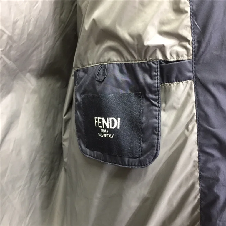 2021fw F**di Dwon Jacket