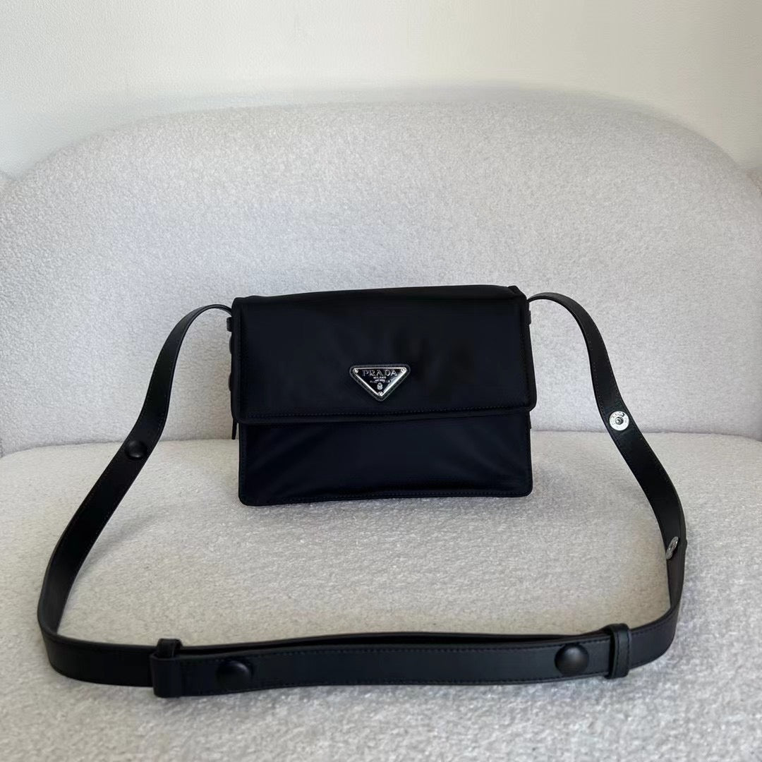 Pra*a Bag Dupe