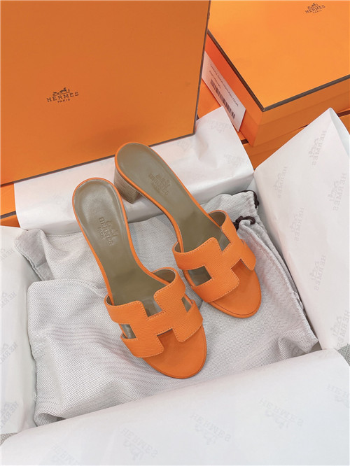 H**me5 oasis sandals