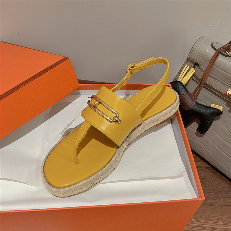 H**me5 knitted flat sandals