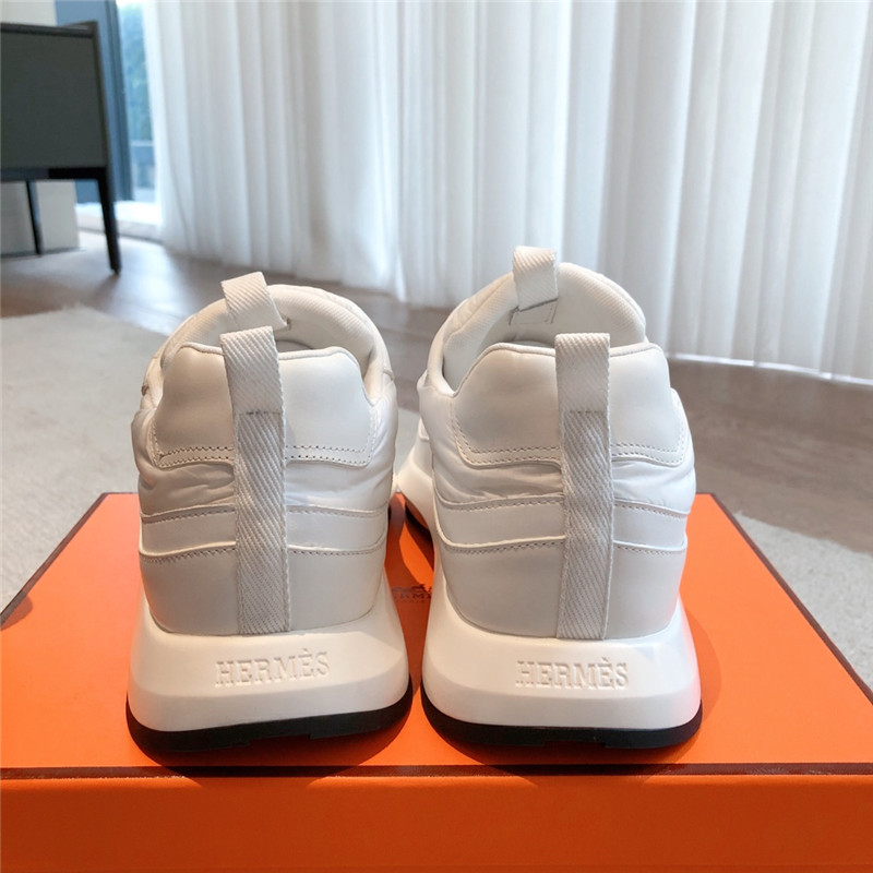 H**me5 new sneakers
