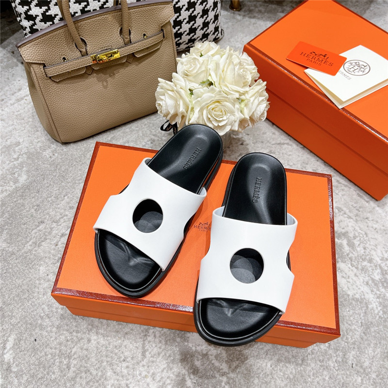 H**me5 platform slippers