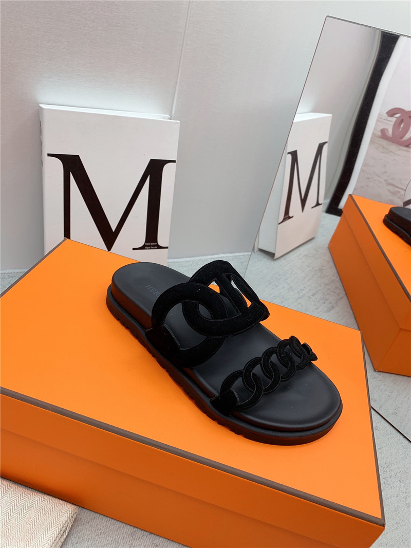 H**me5 couple shoes