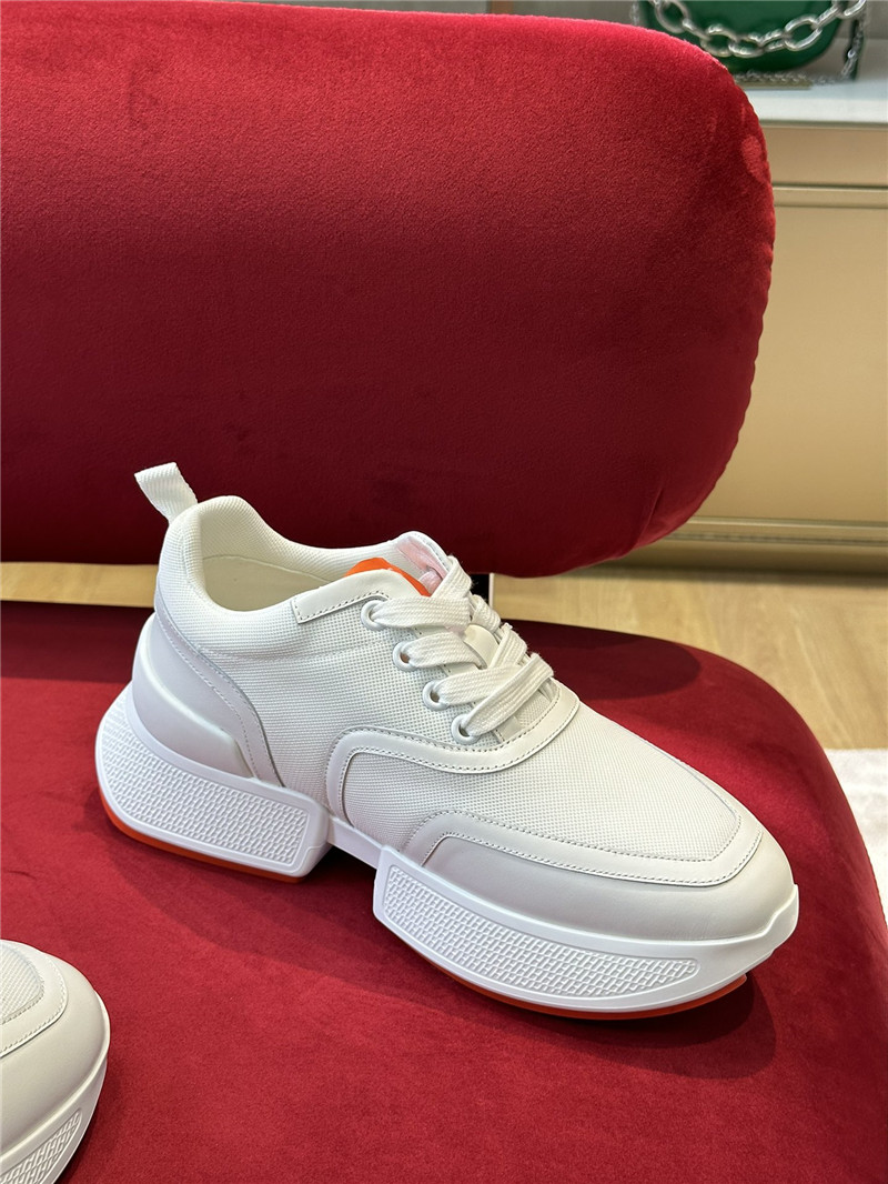 H**me5 new sneakers