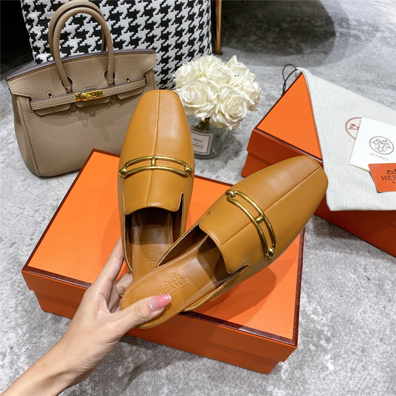 H**me5 muller flat slippers