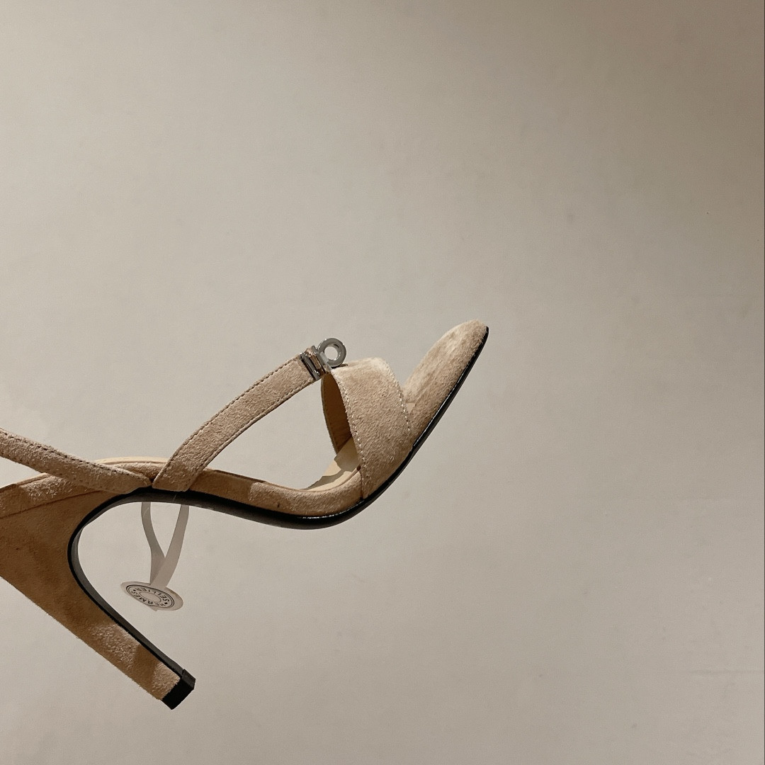 H**me5 Fashion Versatile Sandals