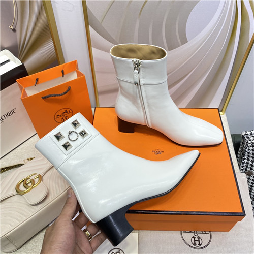 H**me5 stud boots