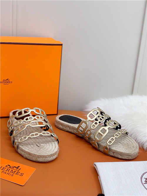 H**me5 flat slippers