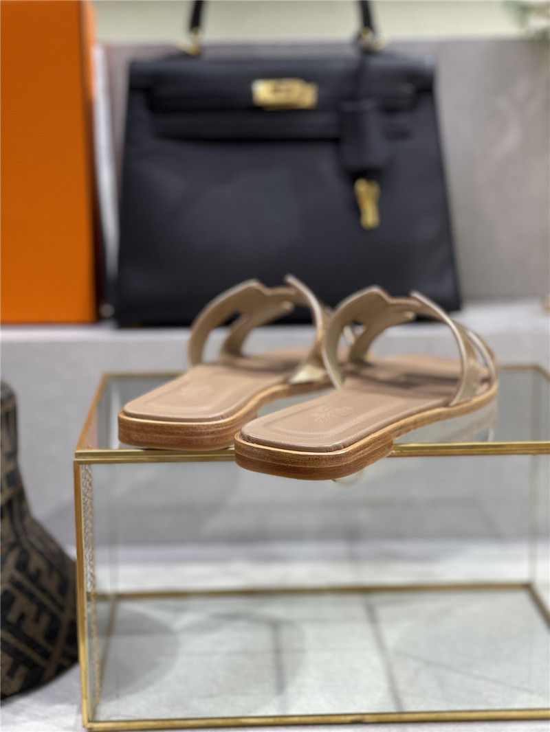 H**me5 early spring new color slippers