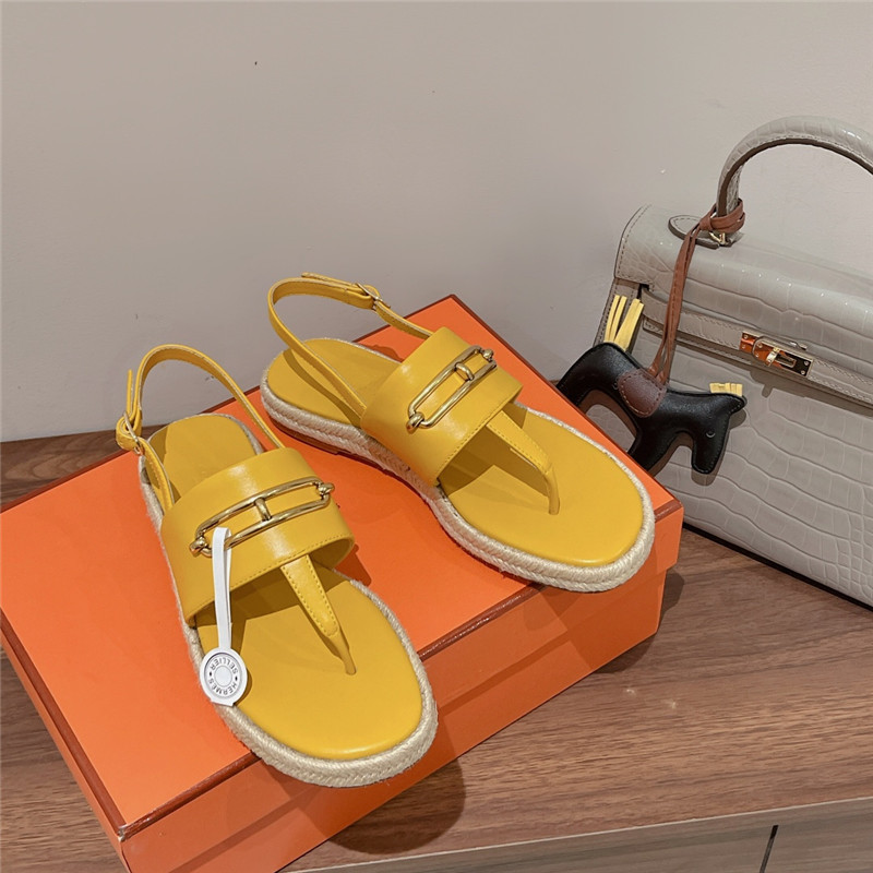 H**me5 knitted flat sandals