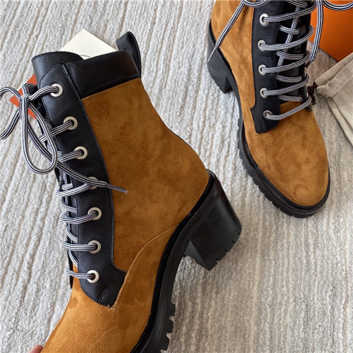 H**me5 Dupes  boots