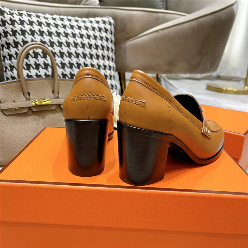 H**me5 dauphine mid heel mules