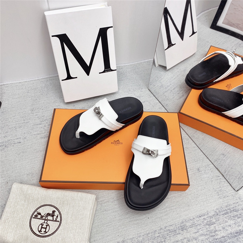 H**me5 couple shoes