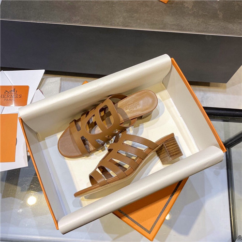 H**me5 kelly heels