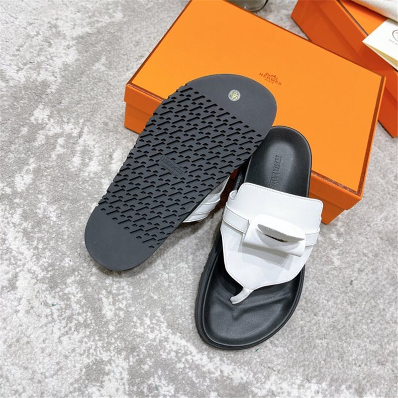 H**me5 kelly buckle slippers