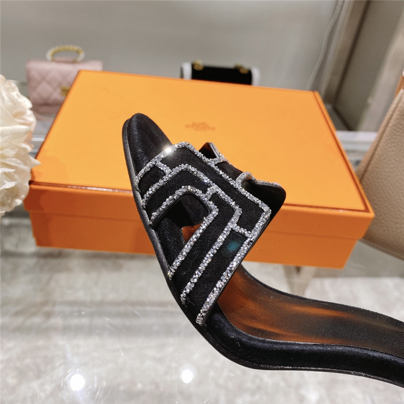 H**me5 heel sandals