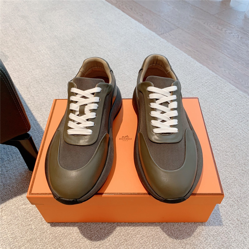 H**me5 classic look-alike British retro white shoes