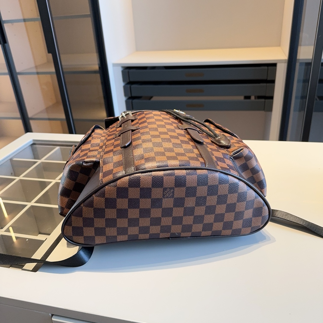 L0vis Vvtt0n REP Check Pattern Runner Backpack Brown Shoulder Straps