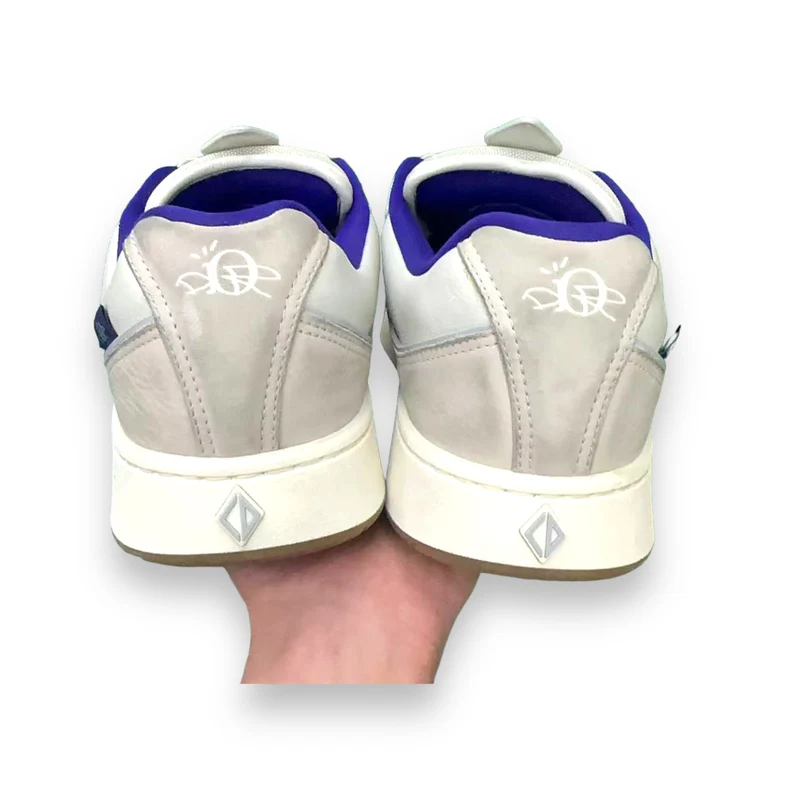D10r Low Trainers
