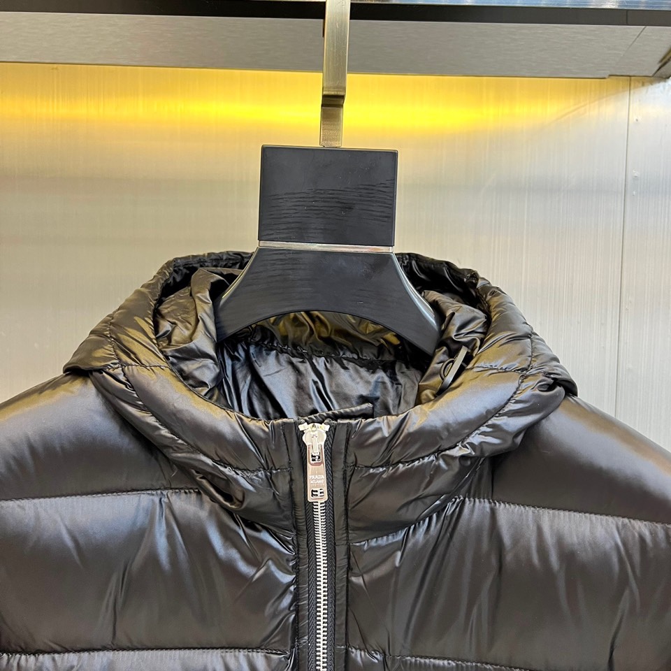 Pra*a Jacket