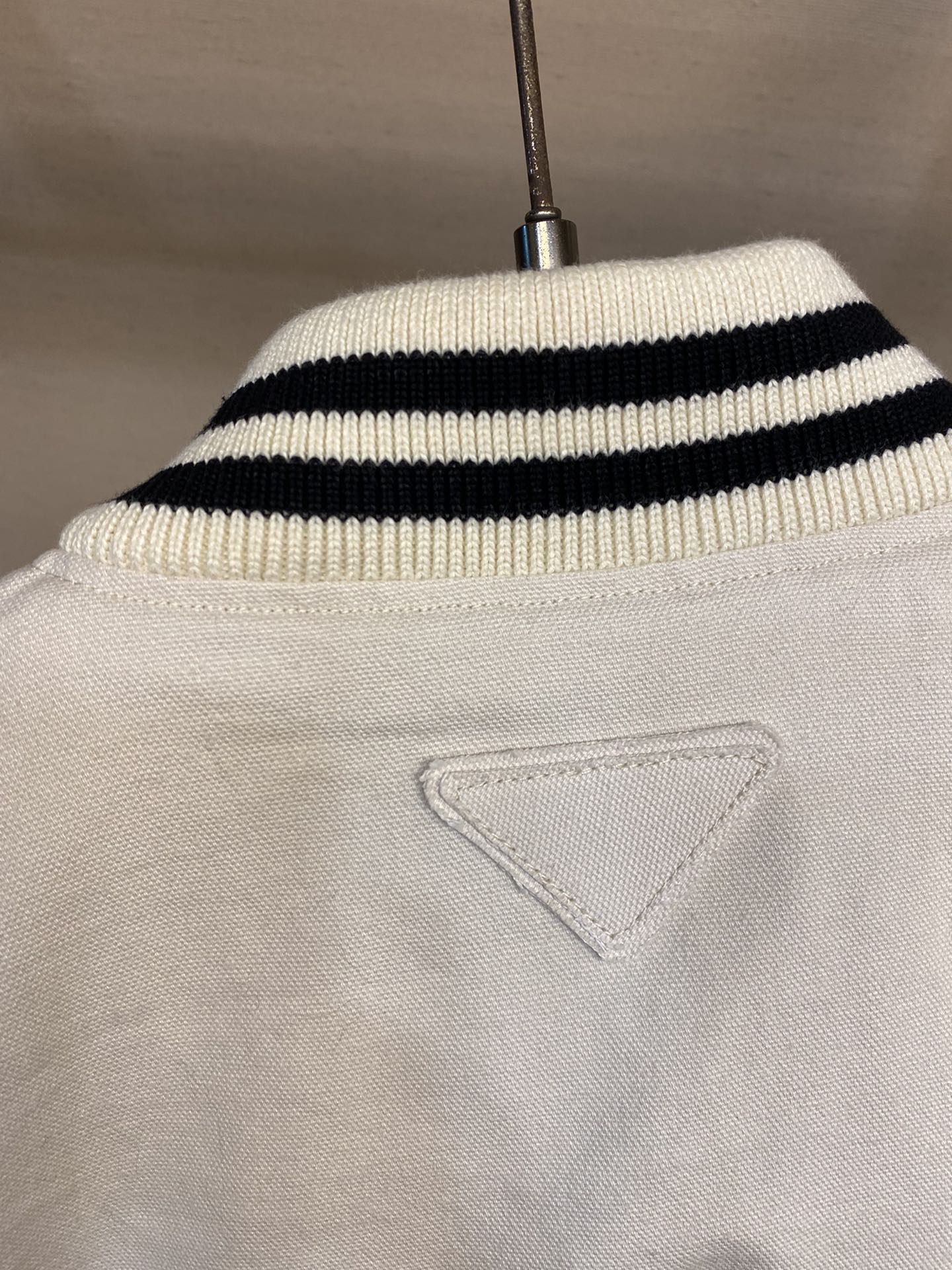 Pra*a Jacket