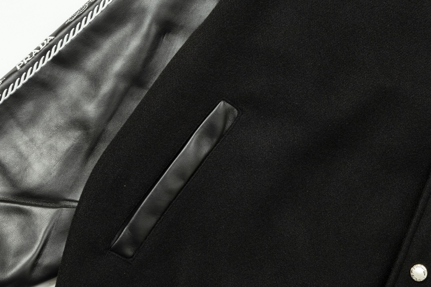 Pra*a Jacket
