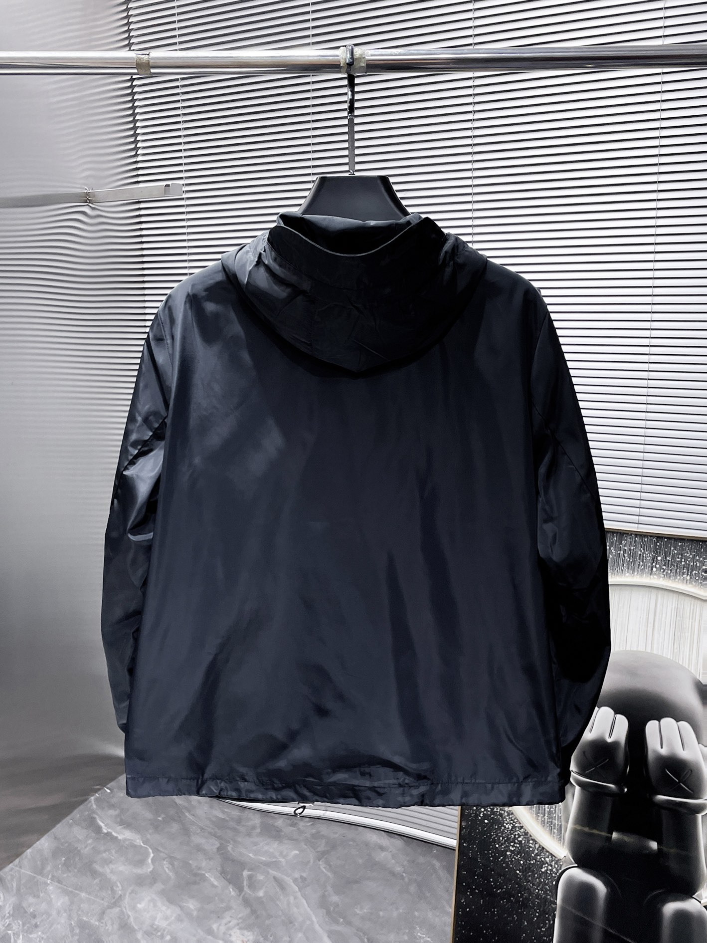 Pra*a Jacket