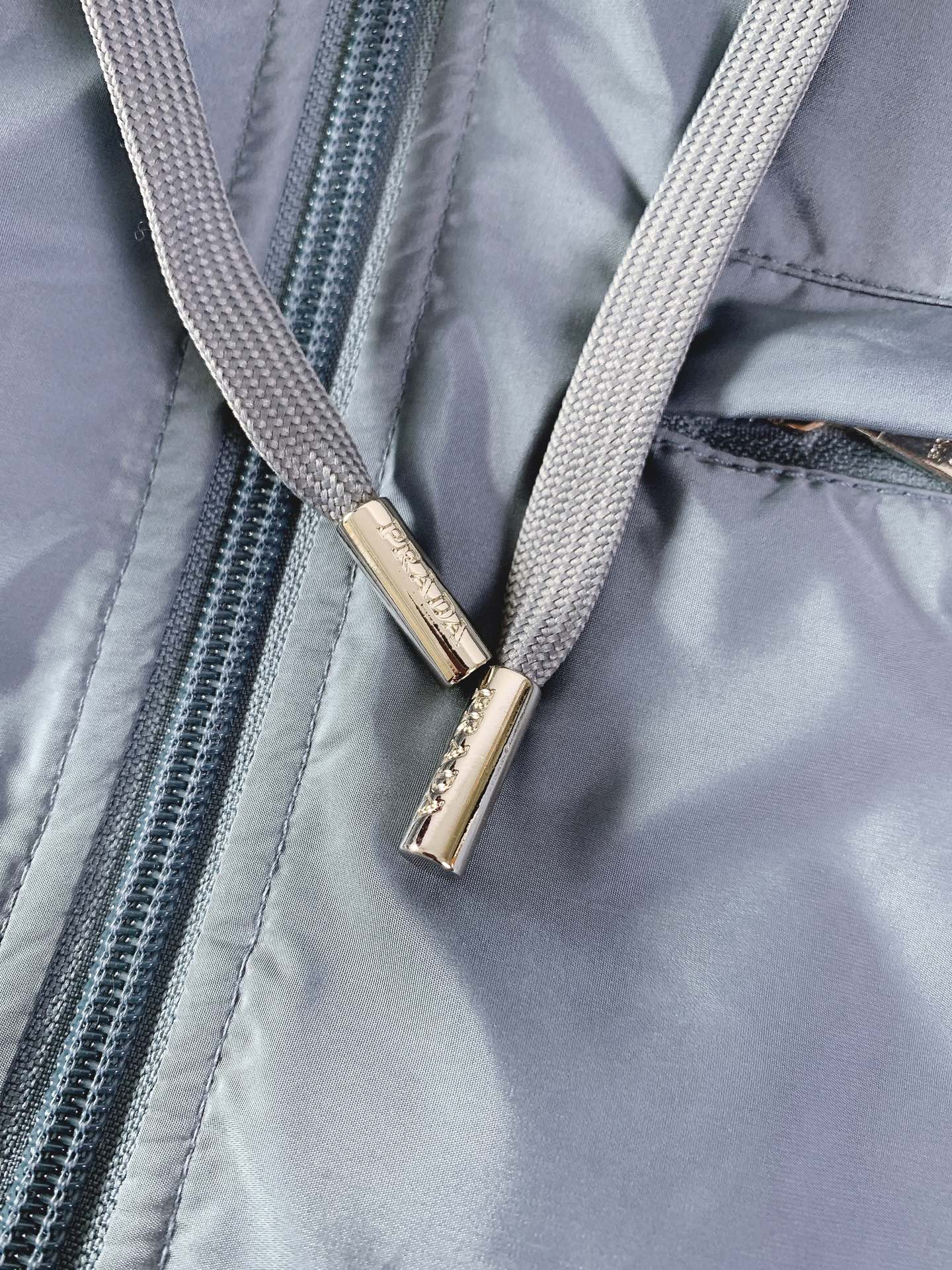 Pra*a Jacket