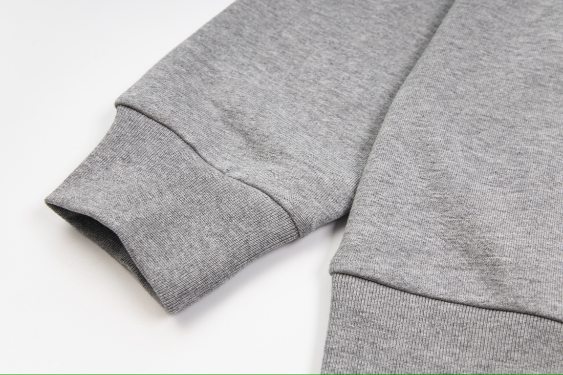 Pra*a Hoodie