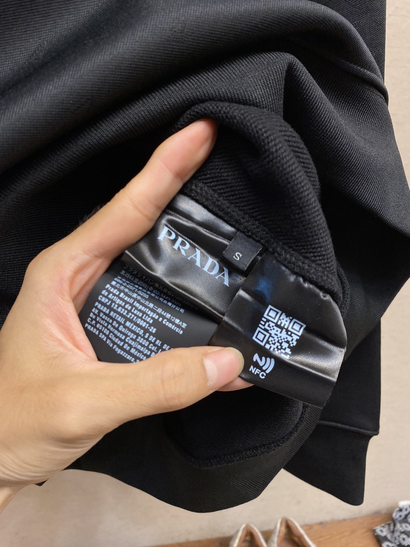 Pra*a Hoodie