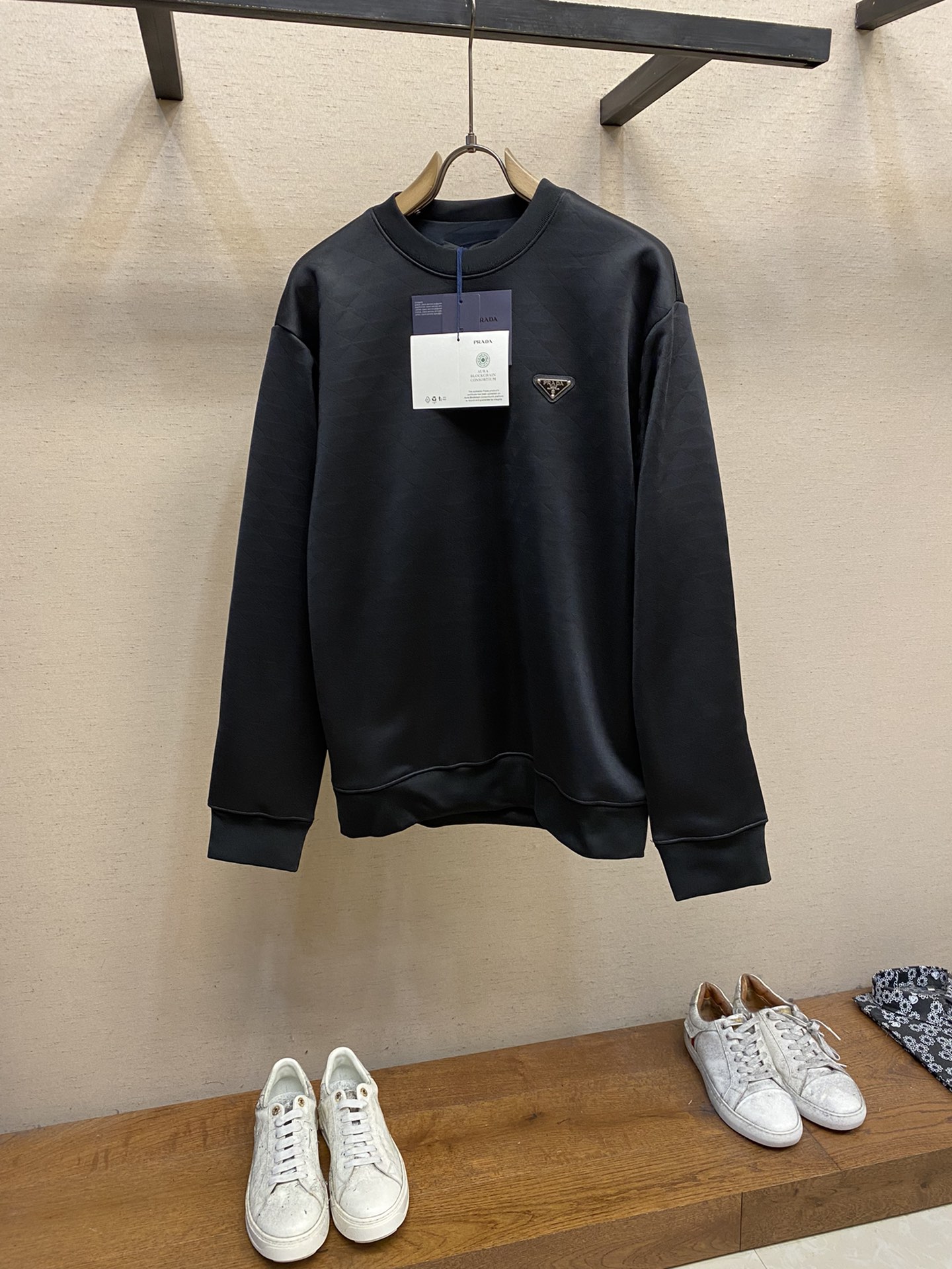 Pra*a Hoodie