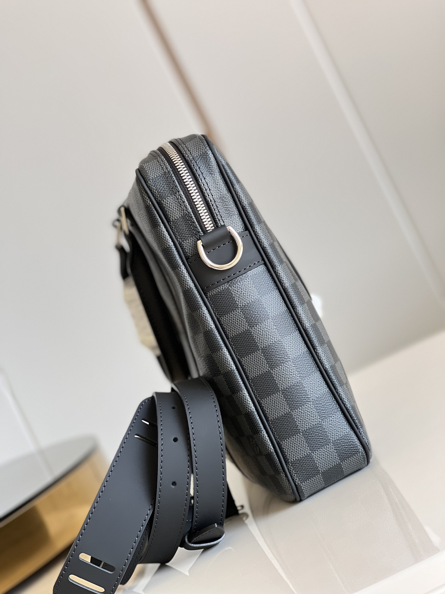L0vis Vvtt0n Damier Ebene