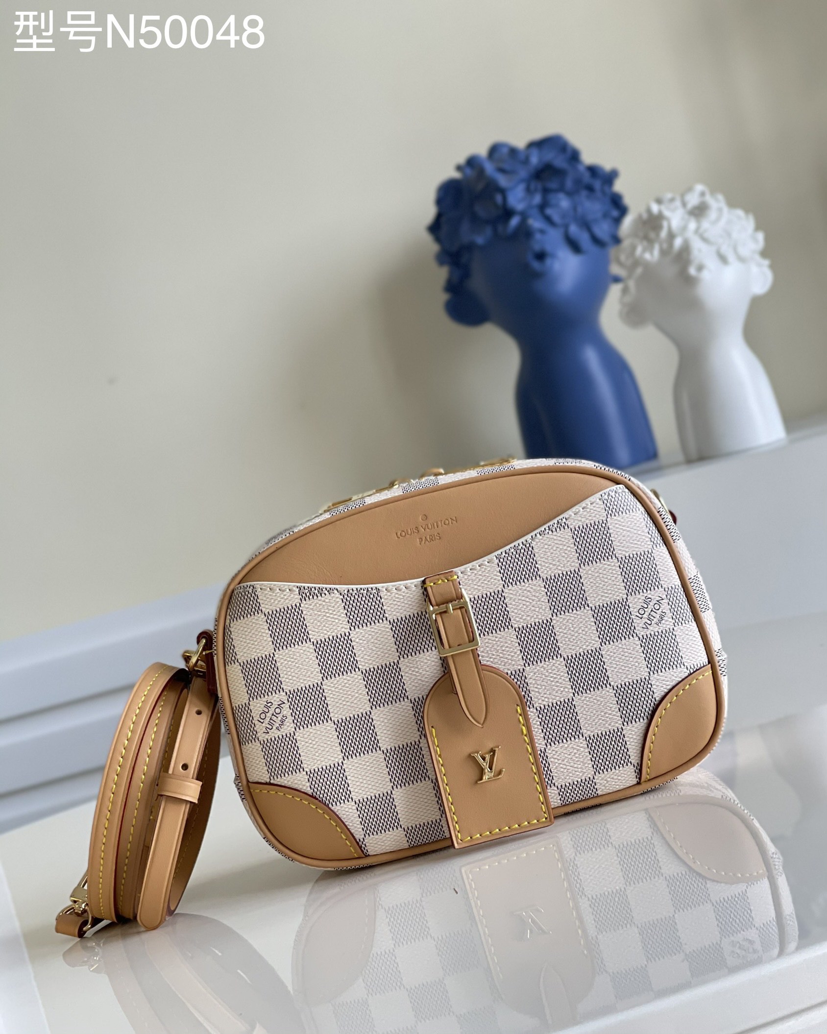 L0vis Vvtt0n Damier Azur
