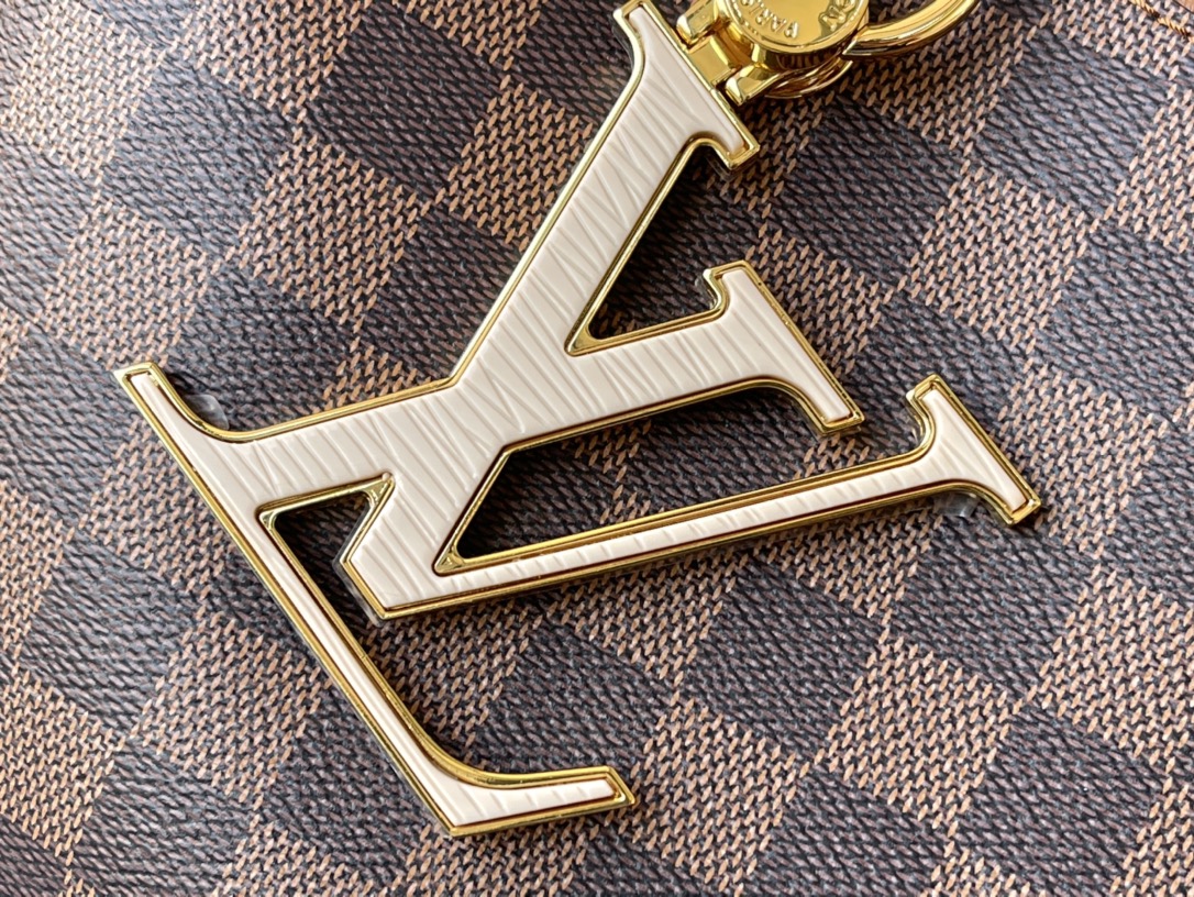 L0vis Vvtt0n Damier Ebene