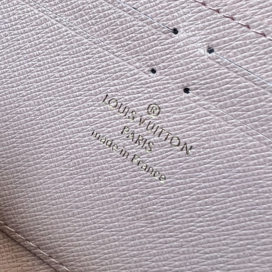 L0vis Vvtt0n Damier Azur