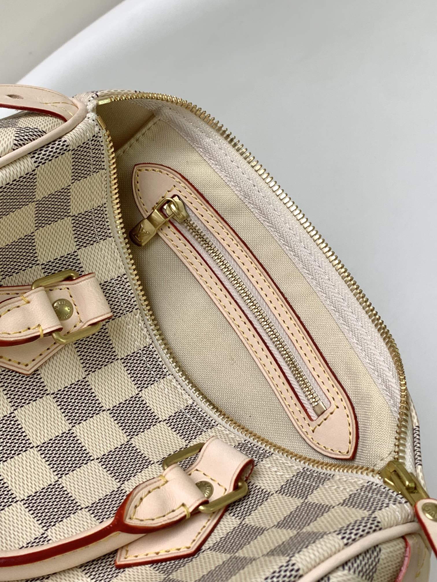 L0vis Vvtt0n Damier Azur