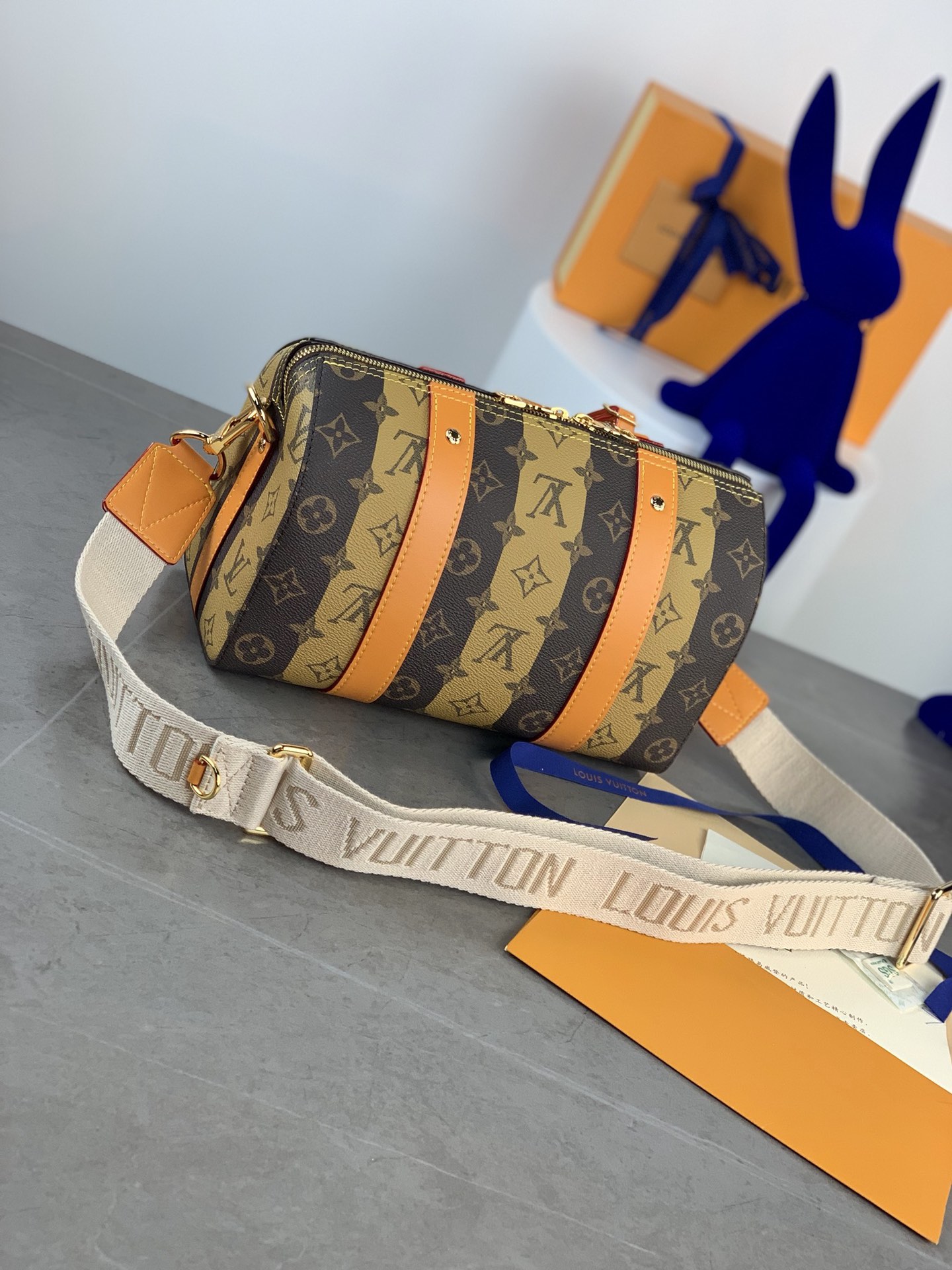 L0vis Vvtt0n Keepall
