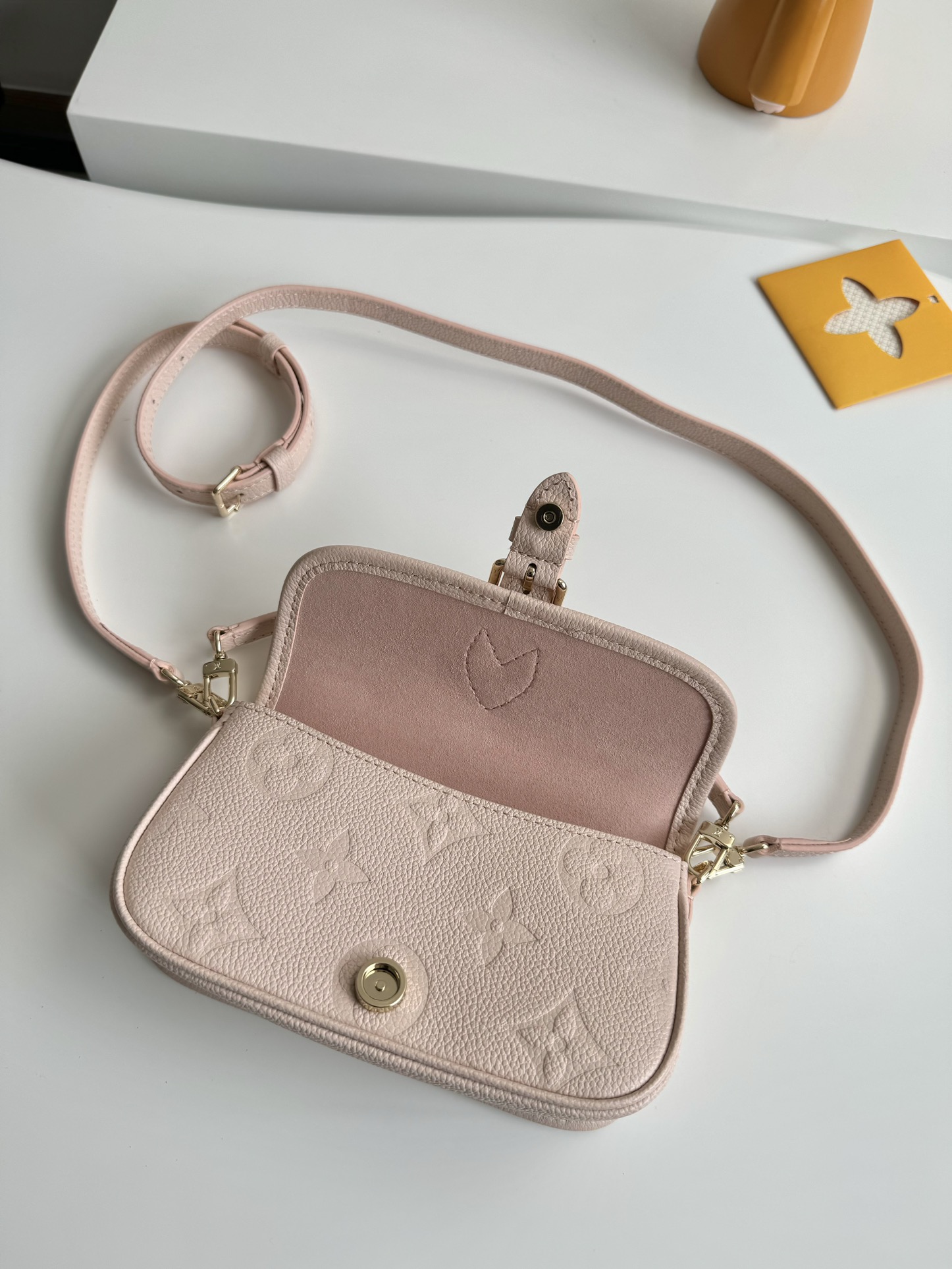 L0vis Vvtt0n Monogram Empreinte