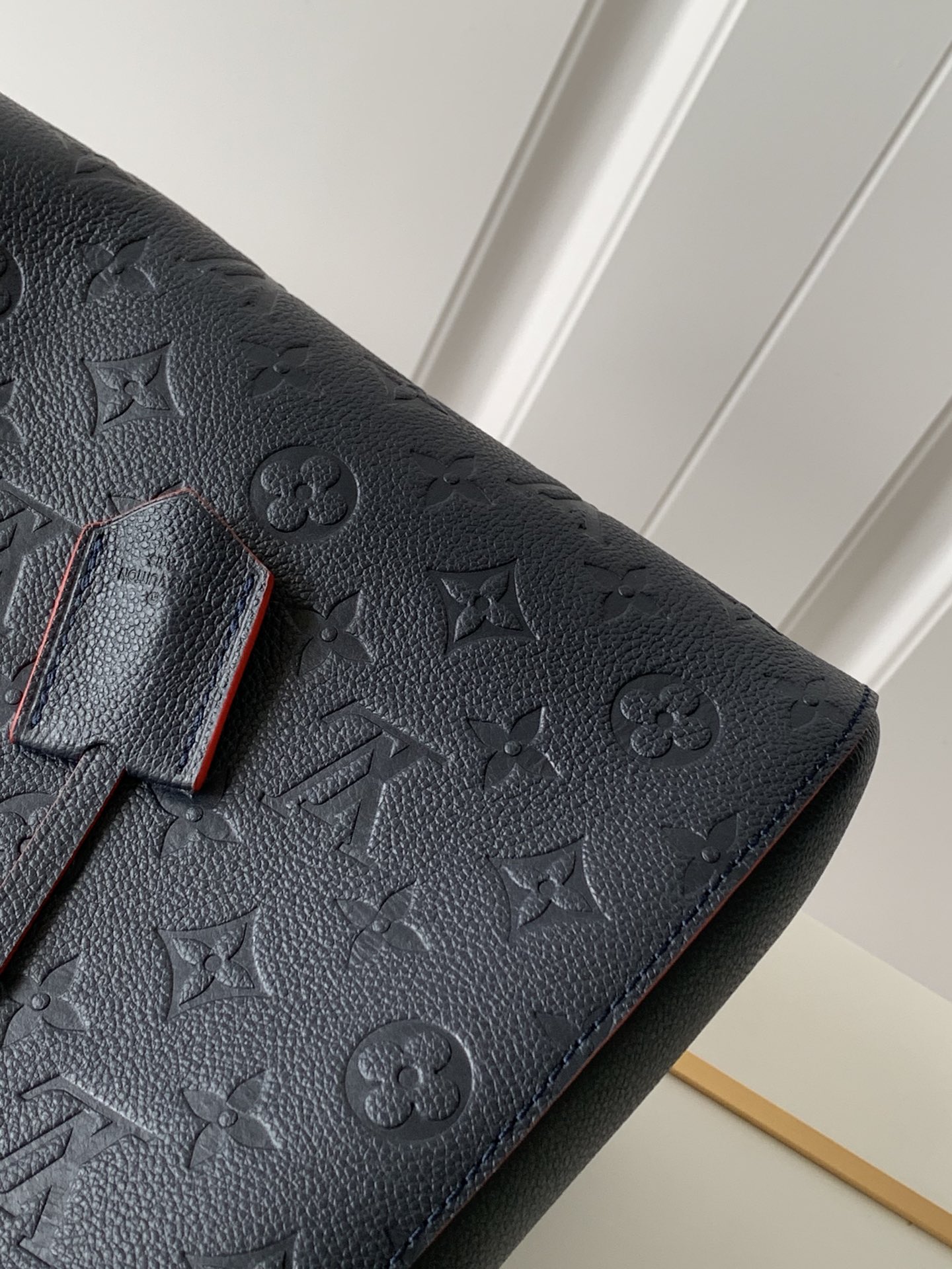 L0vis Vvtt0n Monogram Empreinte