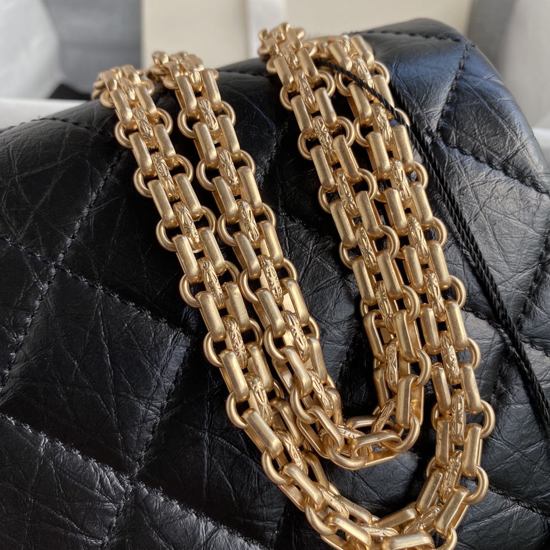Ch**el 2.55 Reissue 226 Bag Replica – Timeless Elegance